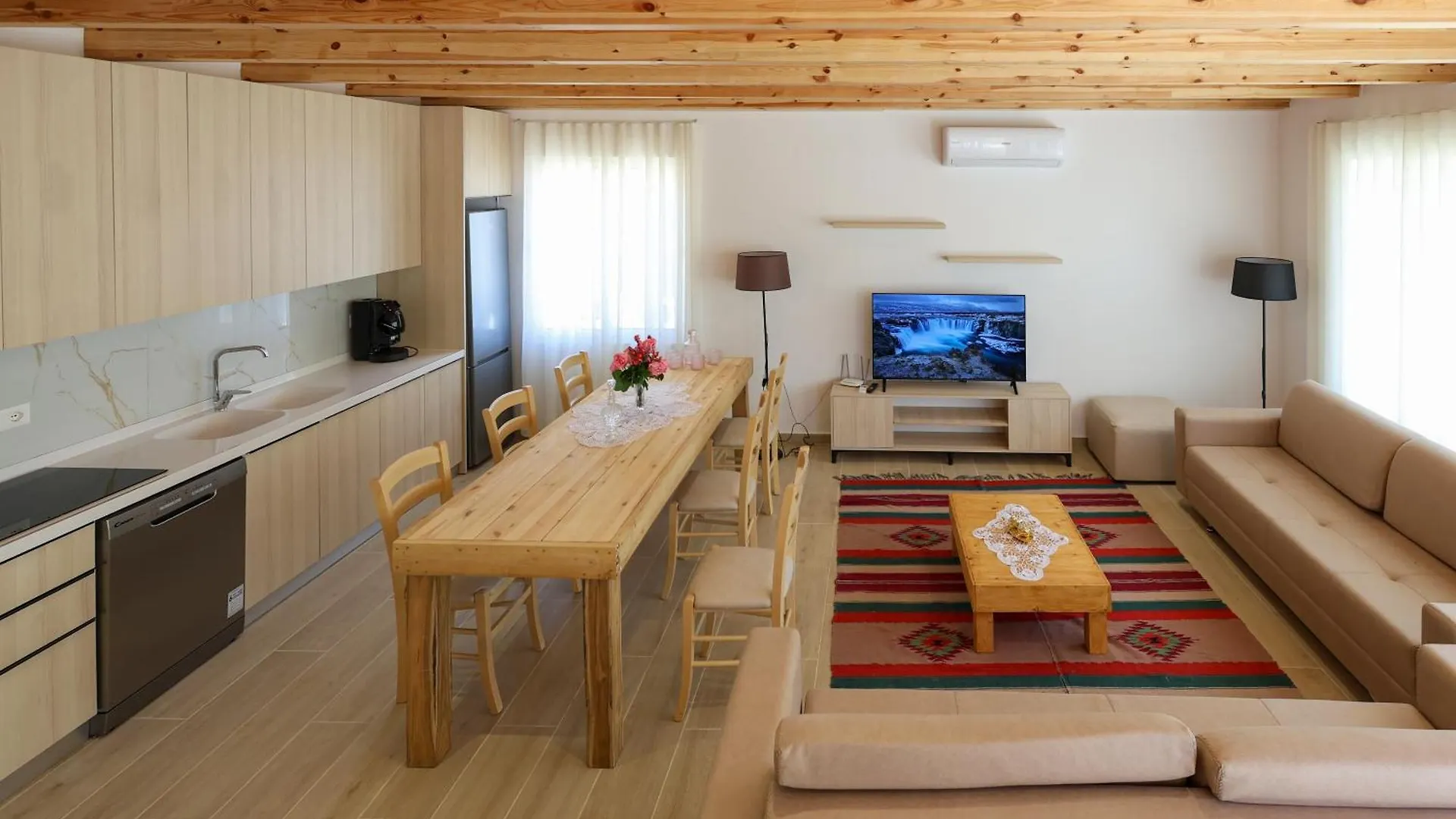 בראט Villa Dario Roshnik