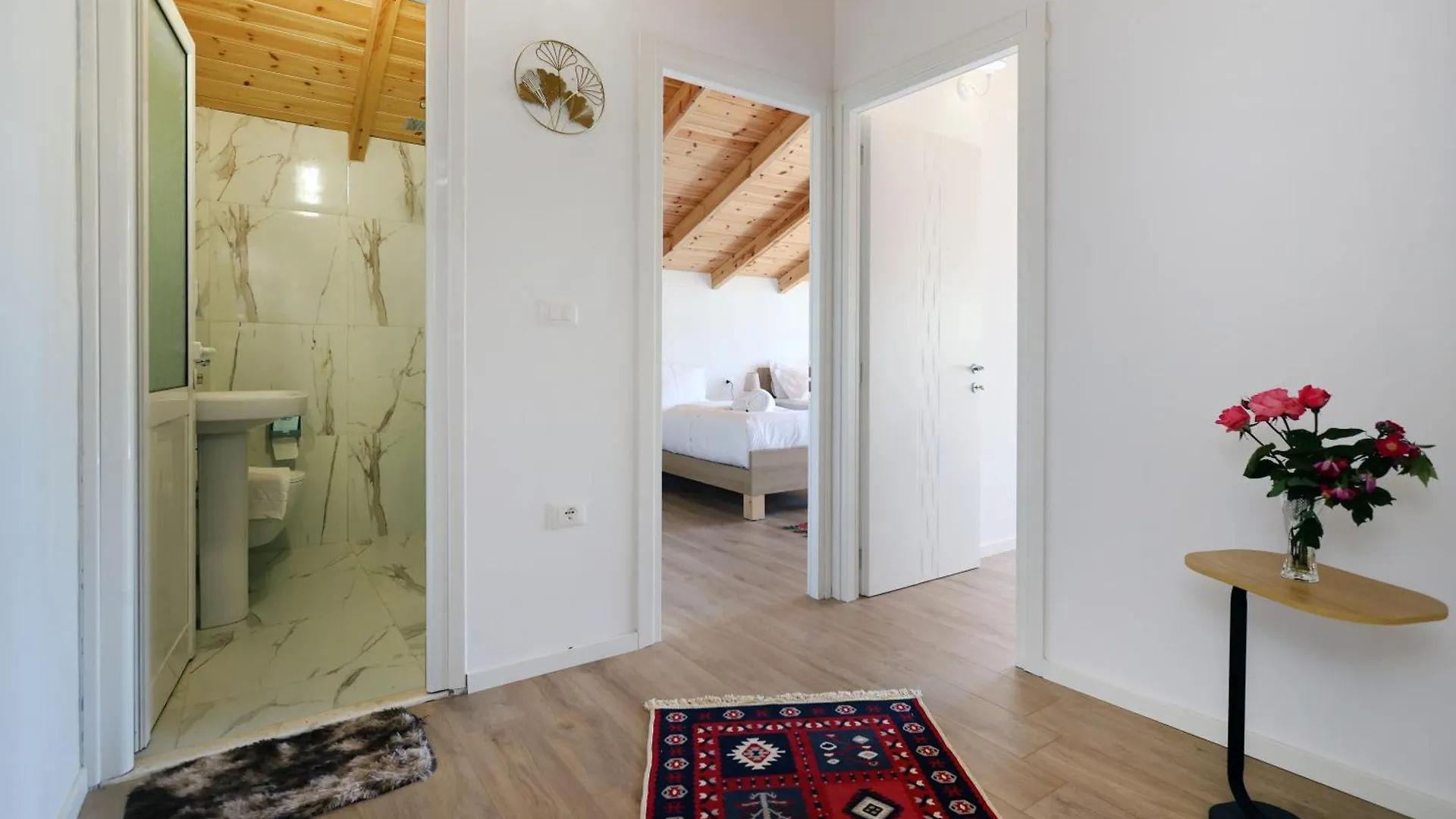 בראט Villa Dario Roshnik 0*,